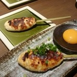 天神焼鳥 猿 - 軟骨入つくね（塩＆月見）