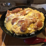 元町Umahalo - カツ丼どか〜ん！通常サイズです^^