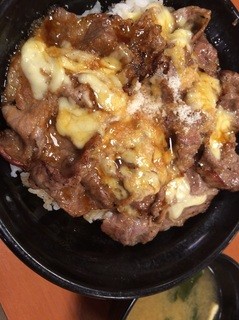 東京チカラめし - 焼きチーズ牛丼