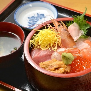 焼津さかなセンター内でおすすめのグルメ情報をご紹介 食べログ