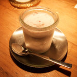 カフェ マメヒコ - アイスクリーム ミルク小豆(500円)