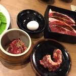 Kokusangyuu Yakiniku Nikushou Sakai - (^^