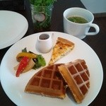 ポル カフェ - ワッフルランチ