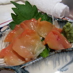 元祖立ち飲み屋 - 赤貝刺身\280円