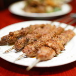 火焔山 - 2016.4 新疆風ラム肉の串焼き（1串150円）新疆羊肉串