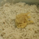 海幸楽膳 釜つる - しらす丼（伊豆金丼）