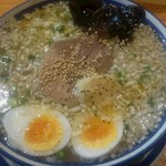 き蔵 - 牛タンねぎ塩ラーメン（潮味煮玉子のせ）９５０円