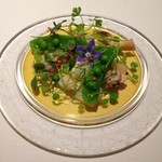 Point - うすいえんどうと貝のジュレ
      