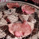 七輪焼肉岩勝 - タン塩は、少し固い