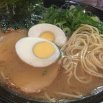 くるめや - ラーメン 青ネギ 麺は細麺ストレート