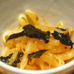 レストラン ママ - 煮魚定食<限定10食> 1200円 のもやしのナムル 海苔添え