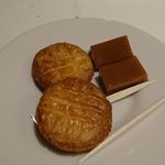 サン・ル・スー - コーヒーにつくプティガトー