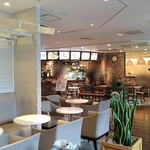 J.S. BURGERS CAFE - オープンスペースの店内