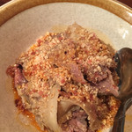 麻辣王火鍋 - 牛肉とハチノスの辛味和え