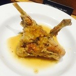 ウサギのモモ肉