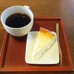 Morino Kafe - スフレチーズケーキとコーヒーのセット
