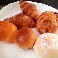 リュクス ダイニング ハプナ - パン　種類豊富