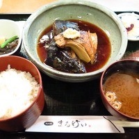 磯料理　まるけい - 煮魚定食８００円（税込）