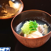 鯛の酒蒸しと桑名はまぐりのお吸い物