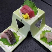 いかだ荘 山上 - 【2016.04】造り…３種（鯛・鰆焼霜・鮪）