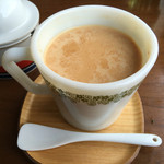 カメイノ食堂 - ジンジャーミルクティ