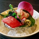 ヒカリヤ ヒガシ - 「鯛と鮪造り合せ」（桜御膳）