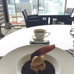 レ ロジェ エギュスキロール - ガトーショコラとコーヒー