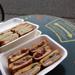 49579986 - 店前のテラス席で