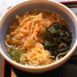 Resutorankirari - きらりで、天ぷらうどん。460円。  きらりで、天ぷらうどん。460円。 