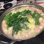 Torikawa Gombee - 博多ｺ-ｽのもつ鍋(塩味)