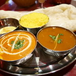 フルバリ - キーマカレー:中辛（۱۱）・マトンカレー:中辛（۱۱）