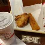 Kentakki Furaido Chikin - ウーロン茶L(270円)です。