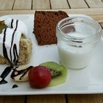 ログカフェ まいも