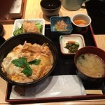 博多華味鳥 博多駅前店 - 親子丼