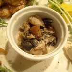 キャトルラパン - ③きのことエスカルゴのソテー