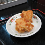 餃子の王将 - 鶏唐揚２つ