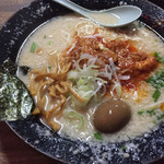 屋台ラーメン とんこつ貴生 - 