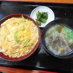 あけぼの - 玉子丼 630円