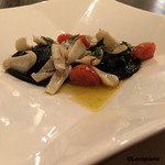 カーサ・デル・チーボ - イカスミを練り込んだラビオリとヤリイカ