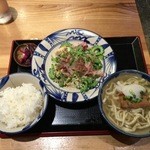 やちむん - ゴーヤーちゃんぷるー定食、980円