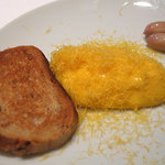 カンテサンス - 36ヶ月熟成のミモレットのフォンデュ