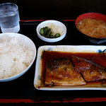 とんかつ 唐揚 おかだ - おかだ 鯖味噌煮定食 ７２０円