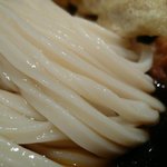本町製麺所 本店 - 乳白色の艶々うどん