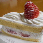 FLO プレステージュ - 苺のショートケーキ