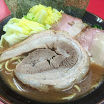 横浜ラーメン 田上家 - ラーメン中+春キャベツ+バラチャーシュー ¥800+100+150