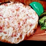 ミオンエシカルキッチン＆カフェ - フラムクーヘン料理 たまねぎとベーコン 1,500円+税 2016/04