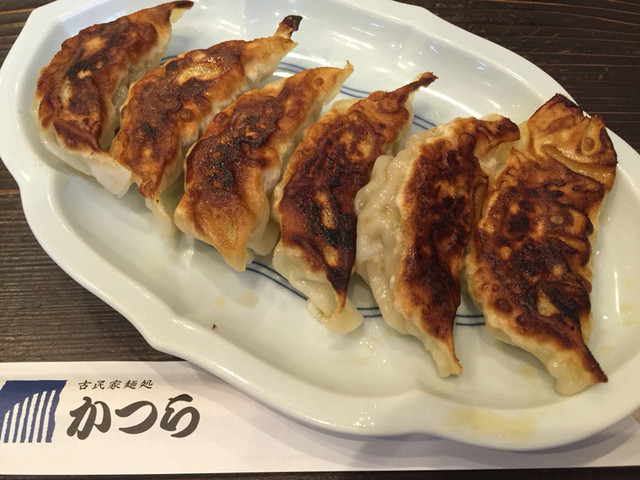 山梨 大月都留  kominkamendokorokatsura  料理的相片