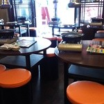 韓国料理マニト - 店内は普通の韓国料理屋さん