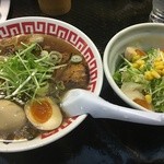 Jagena Tatsunoten - 炙りチャーシュー麺+味玉と生野菜サラダ