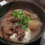 居酒屋 はなむら - 160325東京　はなむら　牛すじ豆腐煮込み480円